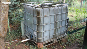 Ein IBC-Wassertank